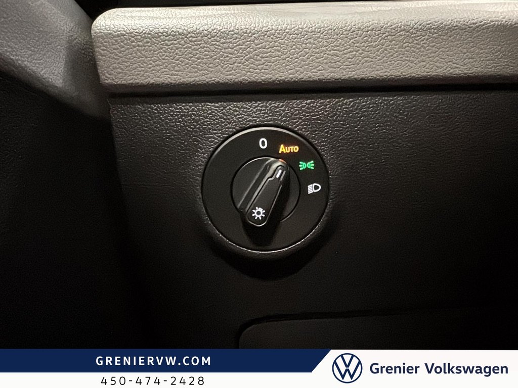 2024 Volkswagen TAOS Trendline, 4-Motion, Carplay, Siege Chauffant in Terrebonne, Quebec - 20 - w1024h768px