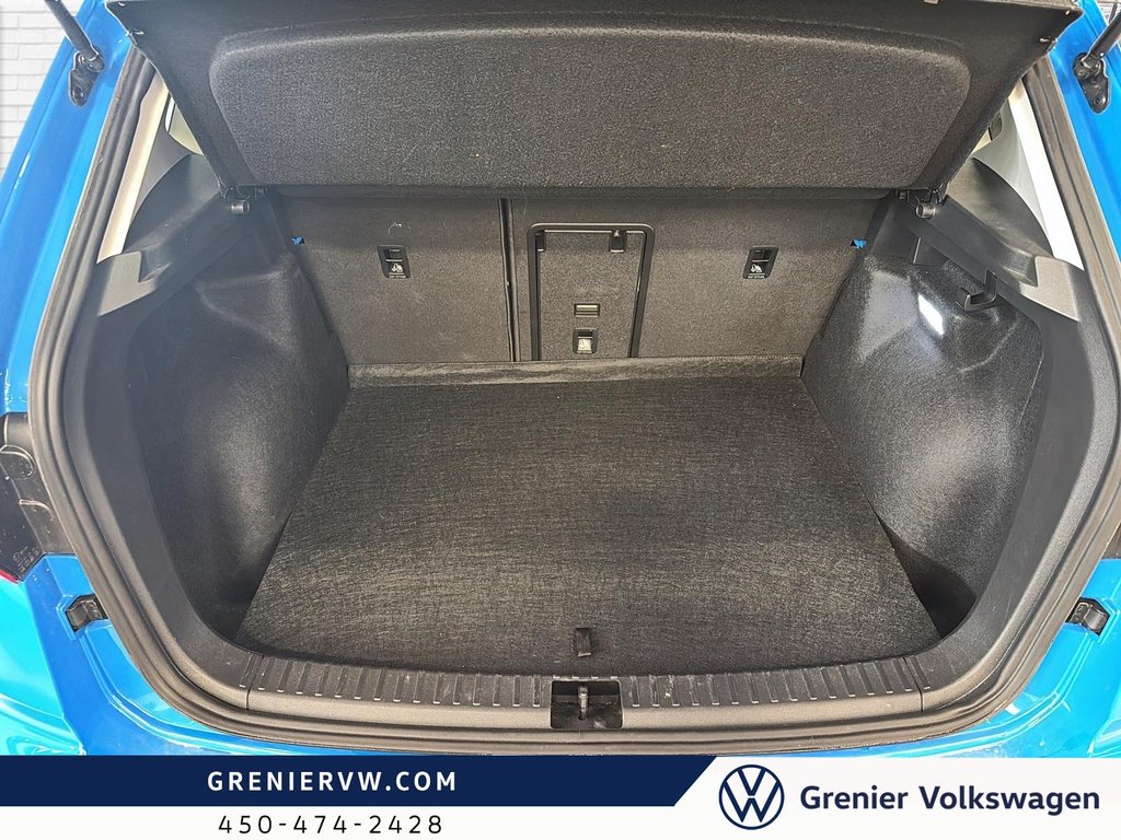 2024 Volkswagen TAOS Comfortline, Toit, Carplay, Siège Chauffant in Terrebonne, Quebec - 7 - w1024h768px