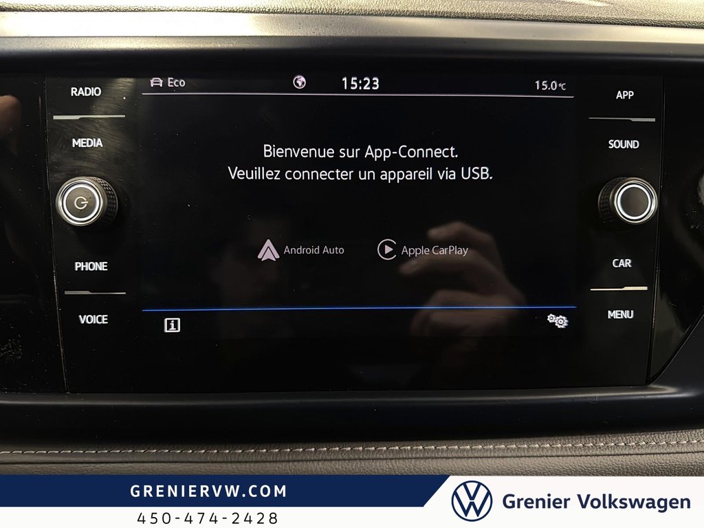 Volkswagen TAOS Comfortline, AWD, Carplay, Siège Chauffant 2024 à Terrebonne, Québec - 15 - w1024h768px