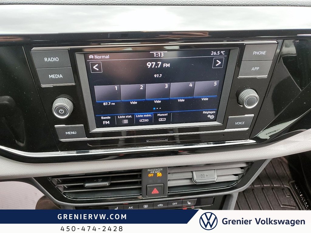 2024 Volkswagen TAOS TRENDLINE,4MOTION,10 500KM in Terrebonne, Quebec - 16 - w1024h768px