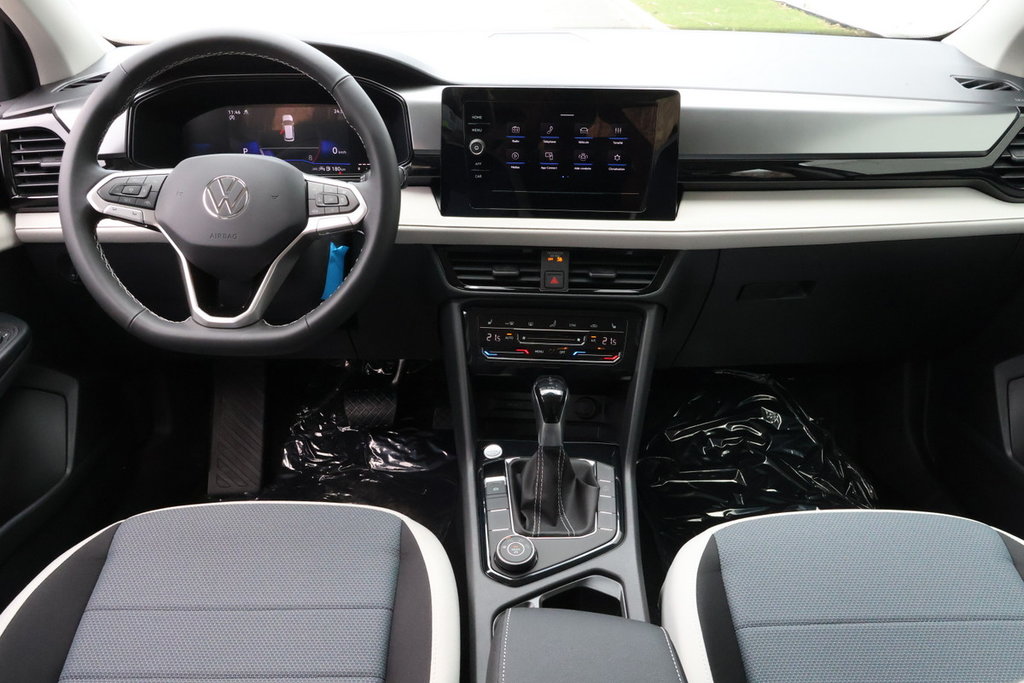 2025 Volkswagen Taos Trendline 4MOTION in Mascouche, Quebec - 10 - w1024h768px