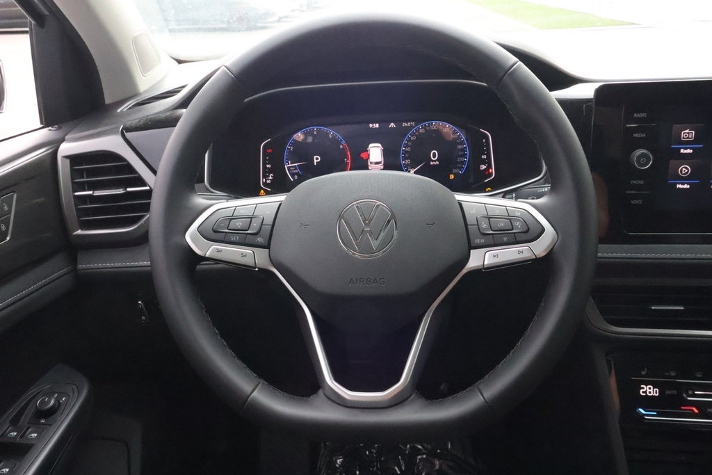 2025 Volkswagen Taos Comfortline Black Edition 4MOTION in Mascouche, Quebec - 12 - w1024h768px