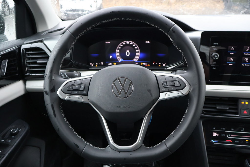 2025 Volkswagen Taos Trendline 4MOTION in Mascouche, Quebec - 11 - w1024h768px