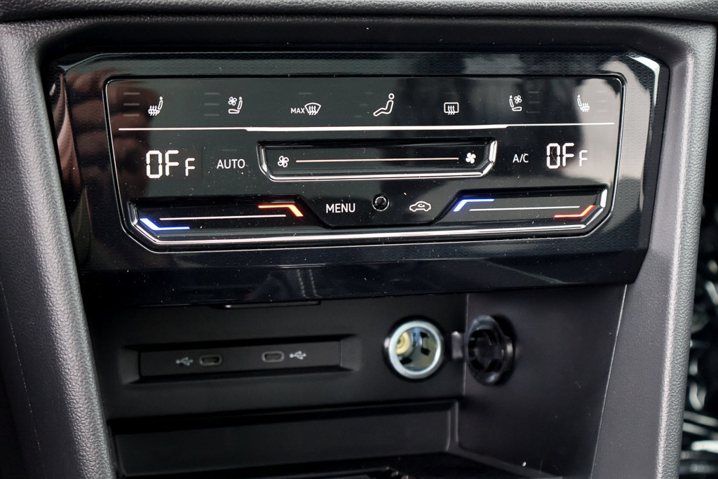 2025 Volkswagen Taos Highline 4MOTION in Mascouche, Quebec - 19 - w1024h768px