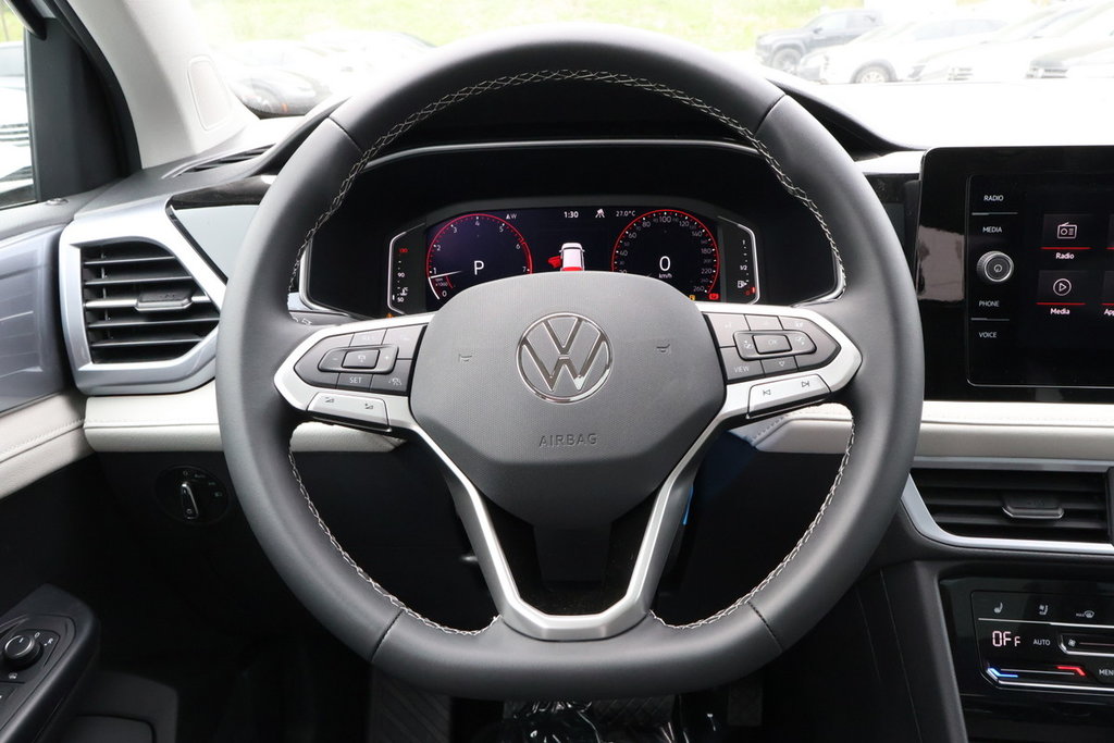 2025 Volkswagen Taos Highline 4MOTION in Mascouche, Quebec - 12 - w1024h768px