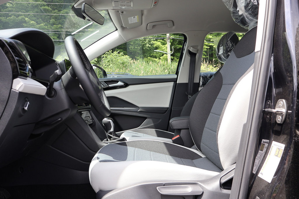 2025 Volkswagen Taos Trendline 4MOTION in Mascouche, Quebec - 8 - w1024h768px