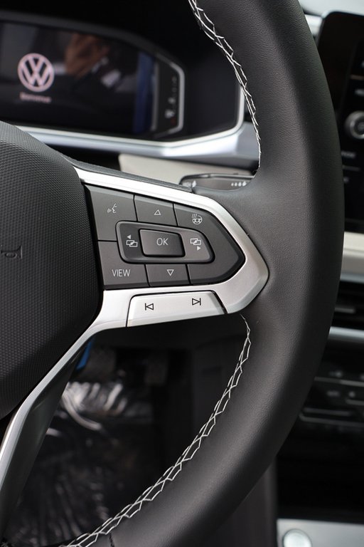 2025 Volkswagen Taos Comfortline 4MOTION in Mascouche, Quebec - 14 - w1024h768px