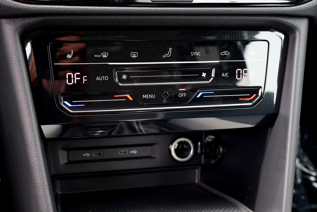 2025 Volkswagen Taos Trendline 4MOTION in Mascouche, Quebec - 17 - w1024h768px