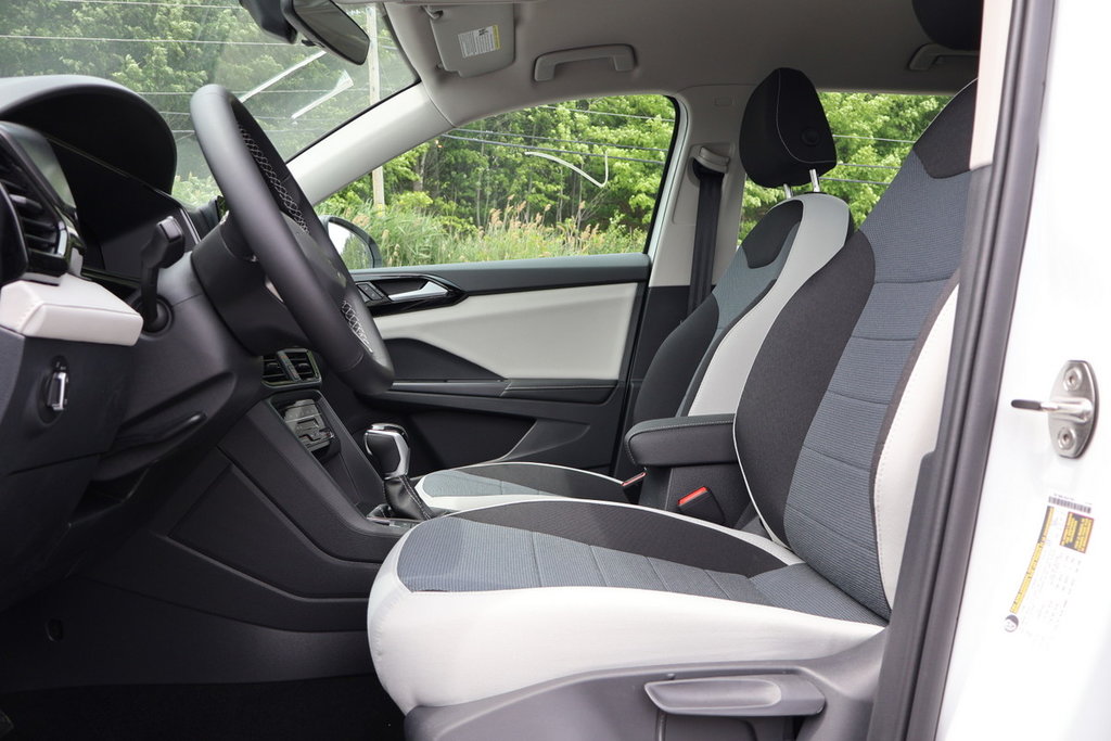 2025 Volkswagen Taos Trendline 4MOTION in Mascouche, Quebec - 8 - w1024h768px