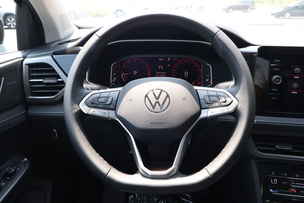 2025 Volkswagen Taos Comfortline Black Edition 4MOTION in Mascouche, Quebec - 12 - w1024h768px