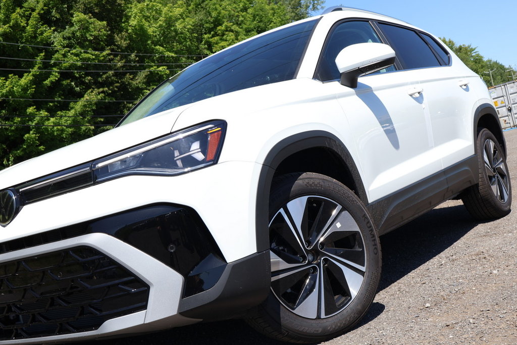 2025 Volkswagen Taos Highline 4MOTION in Mascouche, Quebec - 7 - w1024h768px