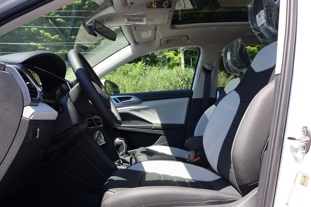 2025 Volkswagen Taos Highline 4MOTION in Mascouche, Quebec - 8 - w1024h768px