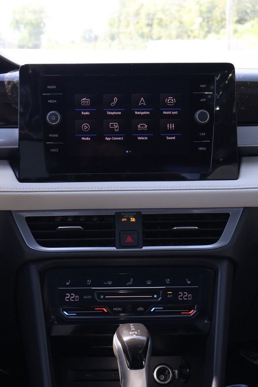 2025 Volkswagen Taos Highline 4MOTION in Mascouche, Quebec - 16 - w1024h768px