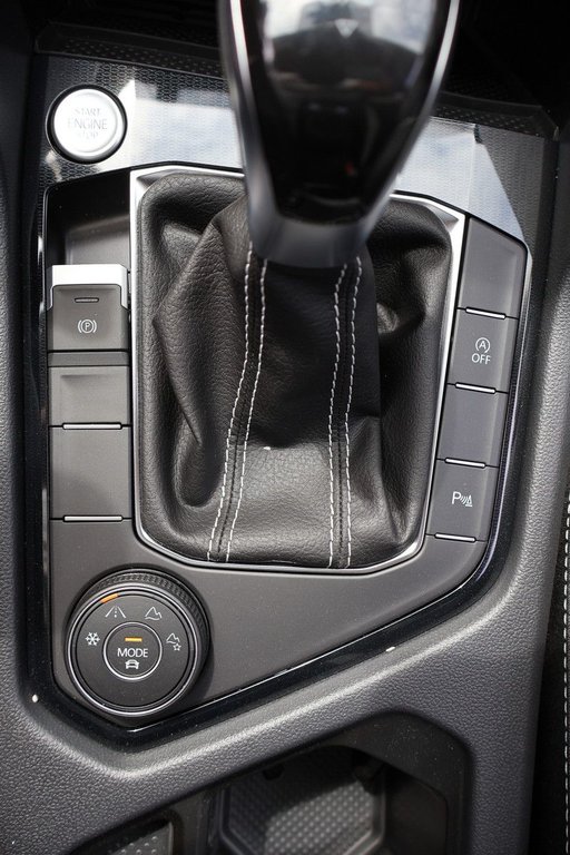 2025 Volkswagen Taos Highline 4MOTION in Mascouche, Quebec - 20 - w1024h768px