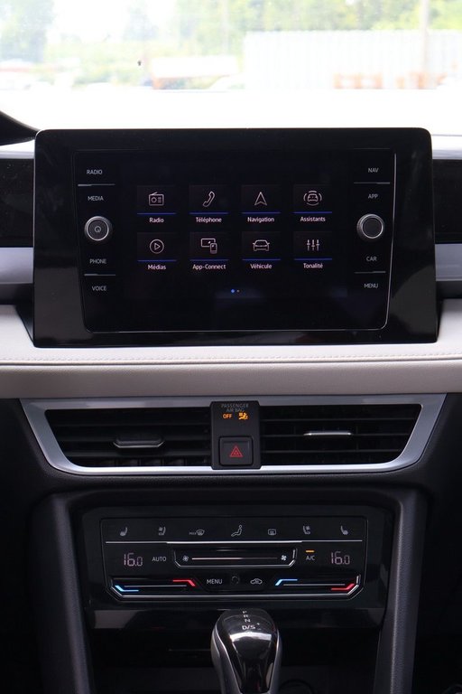 2025 Volkswagen Taos Highline 4MOTION in Mascouche, Quebec - 16 - w1024h768px