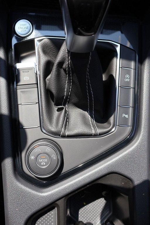 2025 Volkswagen Taos Highline 4MOTION in Mascouche, Quebec - 20 - w1024h768px