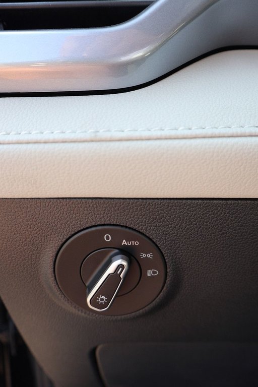 2025 Volkswagen Taos Highline 4MOTION in Mascouche, Quebec - 21 - w1024h768px
