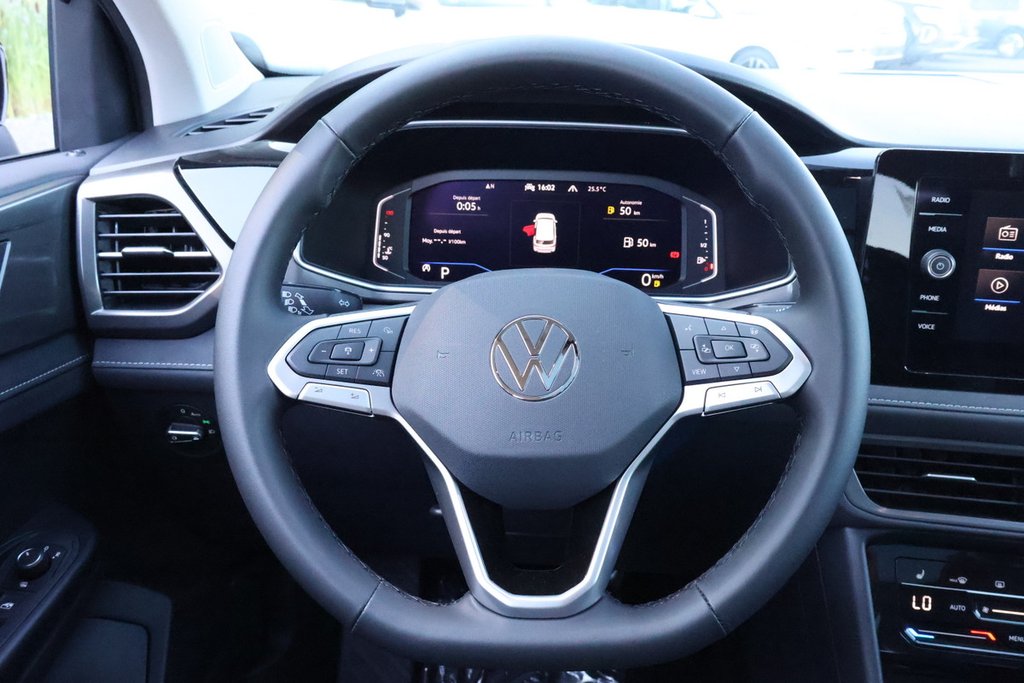 2025 Volkswagen Taos Comfortline Black Edition 4MOTION in Mascouche, Quebec - 12 - w1024h768px