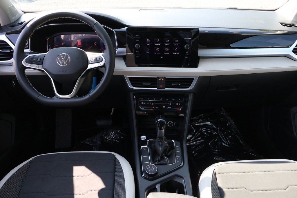 Volkswagen Taos Comfortline 4MOTION 2025 à Mascouche, Québec - 11 - w1024h768px