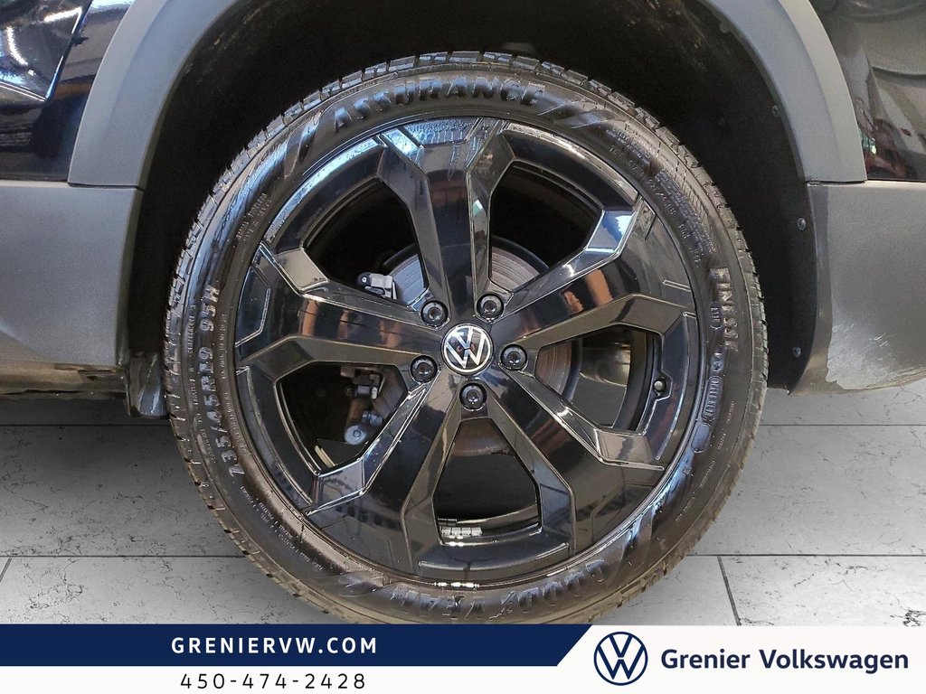 2025 Volkswagen TAOS Comfortline Black Edition, AWD, Carplay, Toit in Terrebonne, Quebec - 4 - w1024h768px