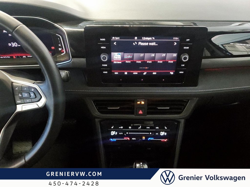 2025 Volkswagen TAOS Comfortline Black Edition, AWD, Carplay, Toit in Terrebonne, Quebec - 9 - w1024h768px