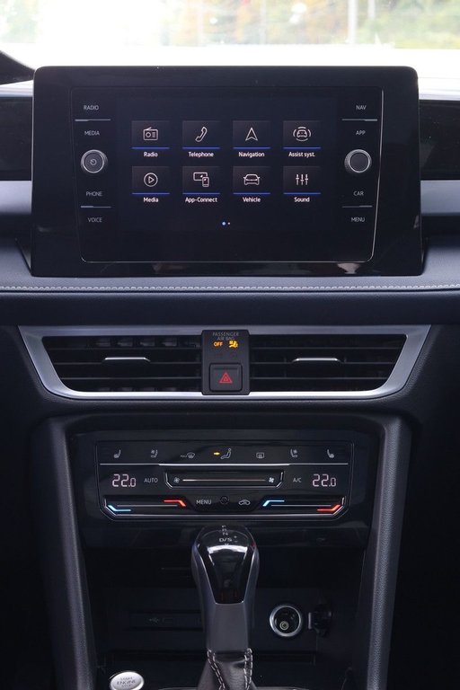 2026 Volkswagen Taos Highline 4MOTION in Mascouche, Quebec - 16 - w1024h768px