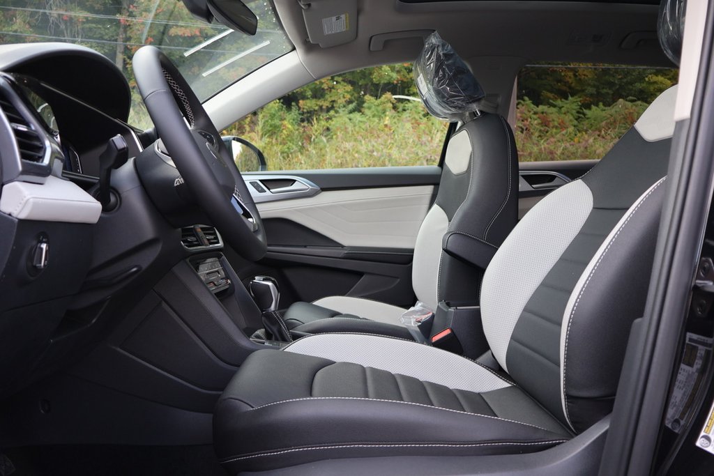 Volkswagen Taos Highline 4MOTION 2026 à Mascouche, Québec - 8 - w1024h768px
