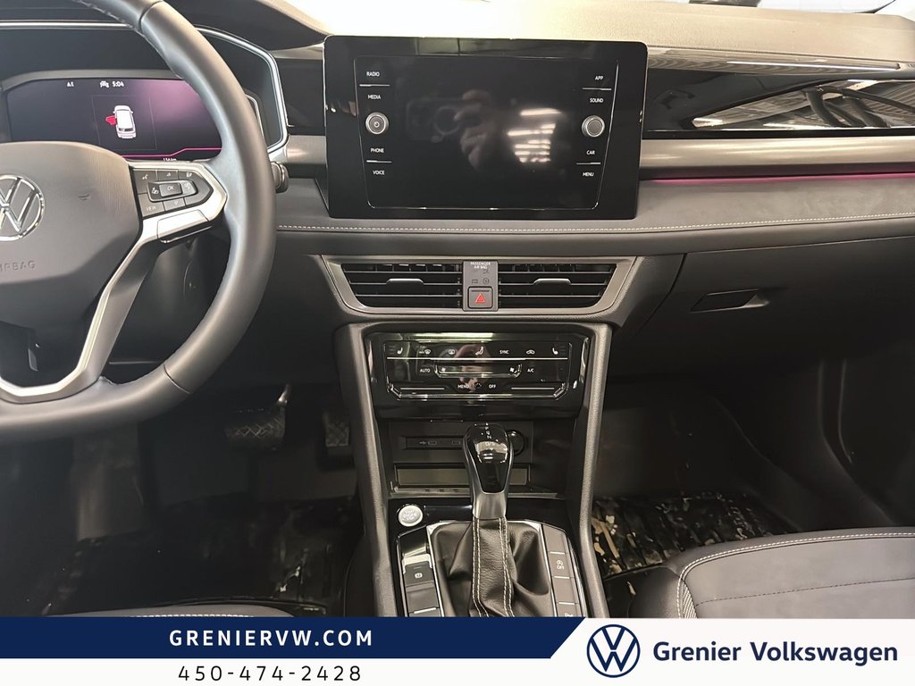 Volkswagen Taos Comfortline Black Edition 4MOTION 2026 à Mascouche, Québec - 9 - w1024h768px