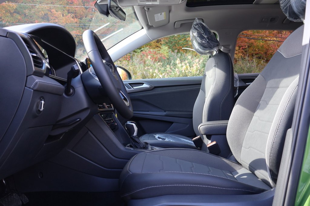 Volkswagen Taos Comfortline Black Edition 4MOTION 2026 à Mascouche, Québec - 8 - w1024h768px