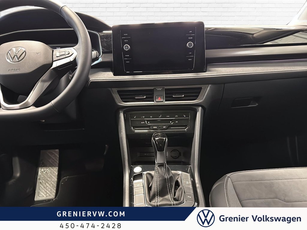 Volkswagen Taos Comfortline Black Edition 4MOTION 2026 à Mascouche, Québec - 9 - w1024h768px