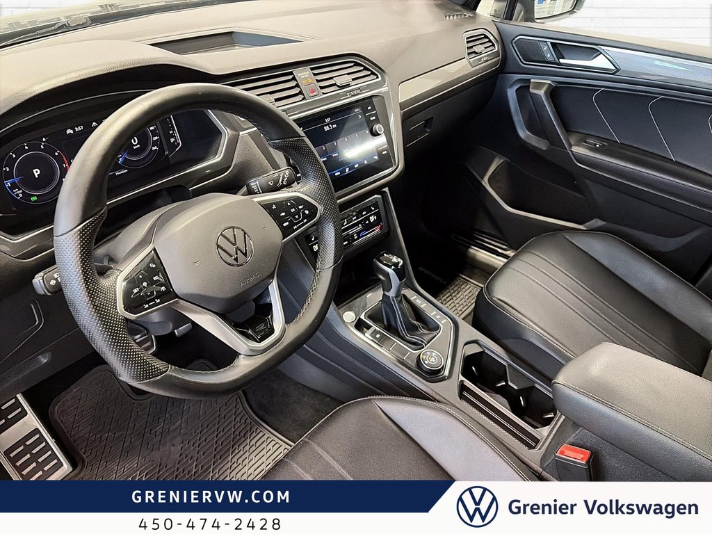 2023 Volkswagen Tiguan Comfortline Comfortline R-Line Black Edition, Toit, 4MOTION in Terrebonne, Quebec - 7 - w1024h768px
