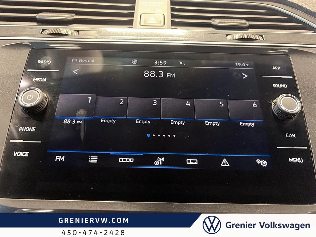 2023 Volkswagen Tiguan Comfortline Comfortline R-Line Black Edition, Toit, 4MOTION in Terrebonne, Quebec - 12 - w1024h768px
