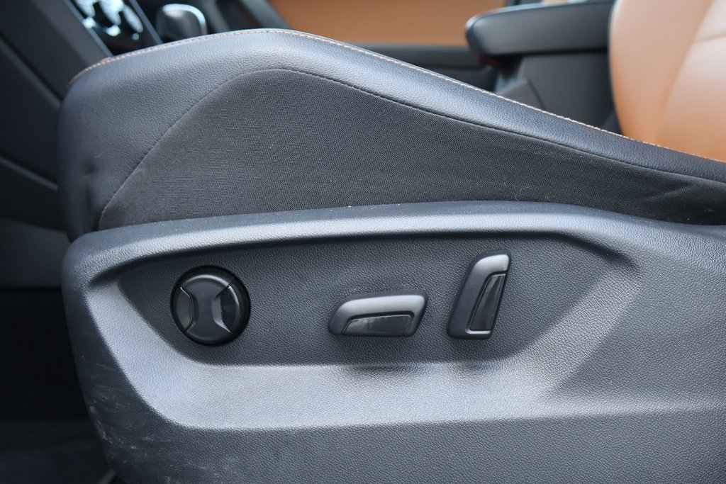 2018 Volkswagen Tiguan Comfortline, Cuir, Toit, 4Motion in Mascouche, Quebec - 13 - w1024h768px