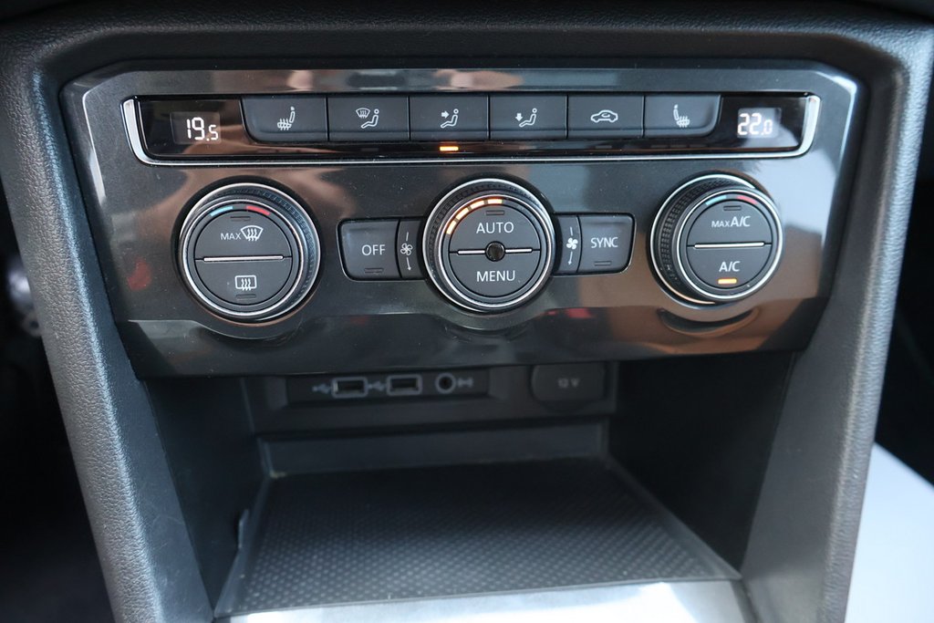 2018 Volkswagen Tiguan Comfortline, Cuir, Toit, 4Motion in Mascouche, Quebec - 25 - w1024h768px