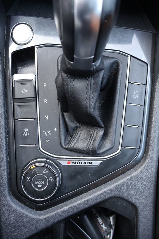 2018 Volkswagen Tiguan Comfortline, Cuir, Toit, 4Motion in Mascouche, Quebec - 26 - w1024h768px
