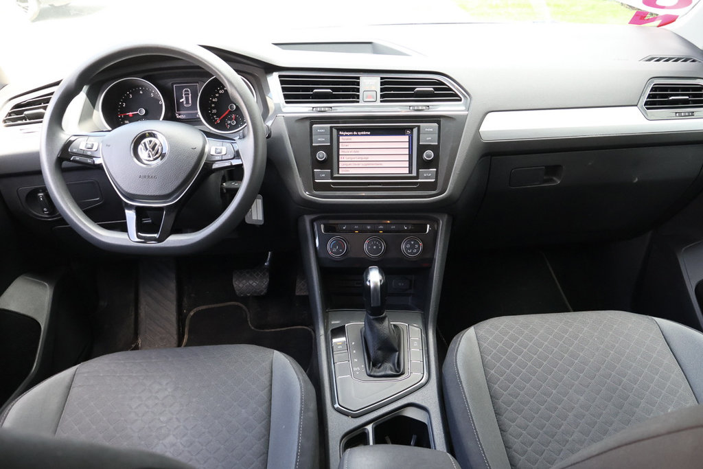 Volkswagen Tiguan Trendline,FWD,Apple car play,Commandes au volant 2019 à Mascouche, Québec - 13 - w1024h768px