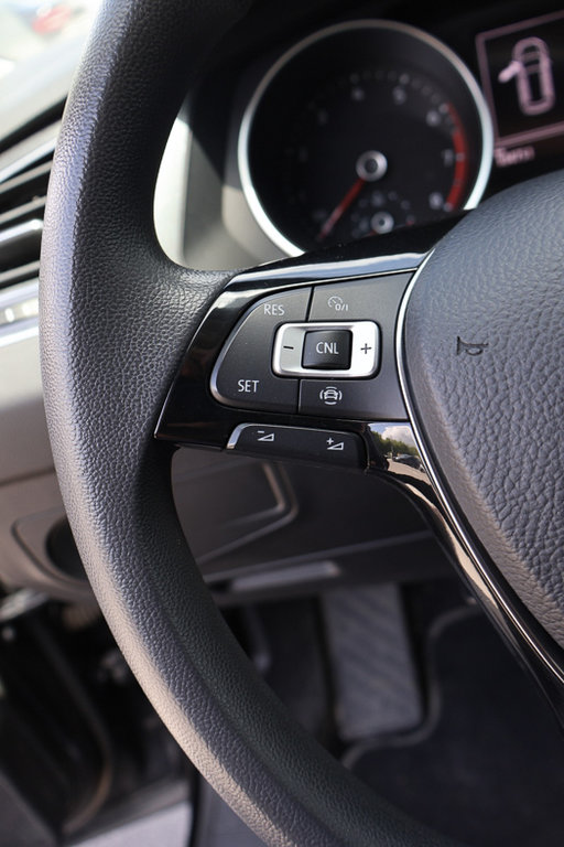 Volkswagen Tiguan Trendline,FWD,Apple car play,Commandes au volant 2019 à Mascouche, Québec - 15 - w1024h768px