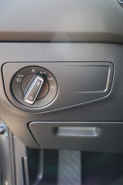 2019 Volkswagen Tiguan Comfortline+4motion+mags+8 Pneus in Mascouche, Quebec - 22 - w1024h768px