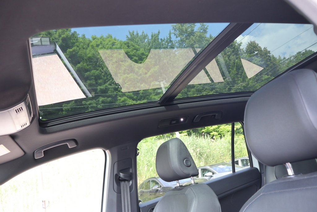 Volkswagen Tiguan Highline, R-Line, Cuir, Toit, Carplay, Sys.Fender 2020 à Terrebonne, Québec - 11 - w1024h768px