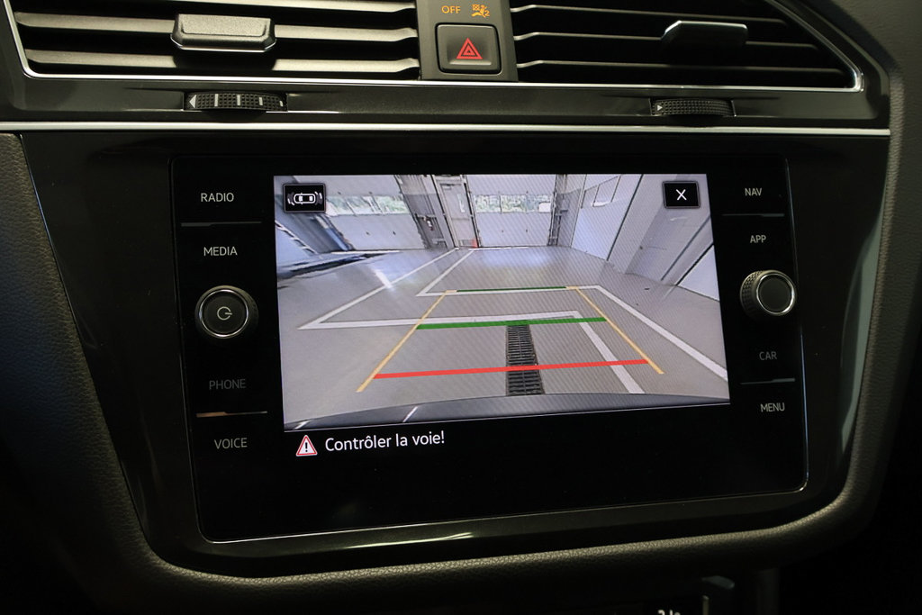 2021 Volkswagen Tiguan Highline R line, Toit Pano , Cockpit numerique in Terrebonne, Quebec - 22 - w1024h768px