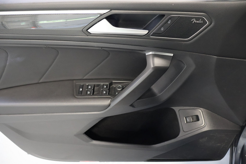 2021 Volkswagen Tiguan Highline R line, Toit Pano , Cockpit numerique in Terrebonne, Quebec - 27 - w1024h768px