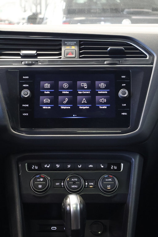 2021 Volkswagen Tiguan Highline R line, Toit Pano , Cockpit numerique in Terrebonne, Quebec - 21 - w1024h768px