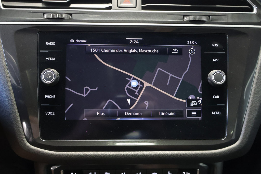 2021 Volkswagen Tiguan Highline R line, Toit Pano , Cockpit numerique in Terrebonne, Quebec - 23 - w1024h768px