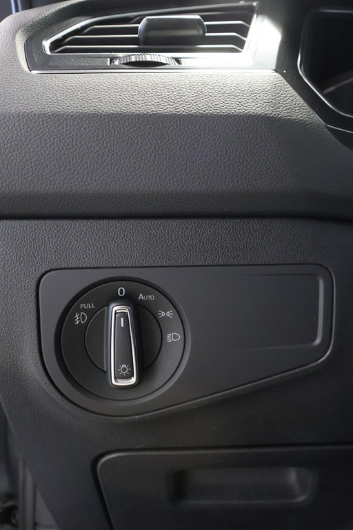 2021 Volkswagen Tiguan Highline R line, Toit Pano , Cockpit numerique in Terrebonne, Quebec - 26 - w1024h768px