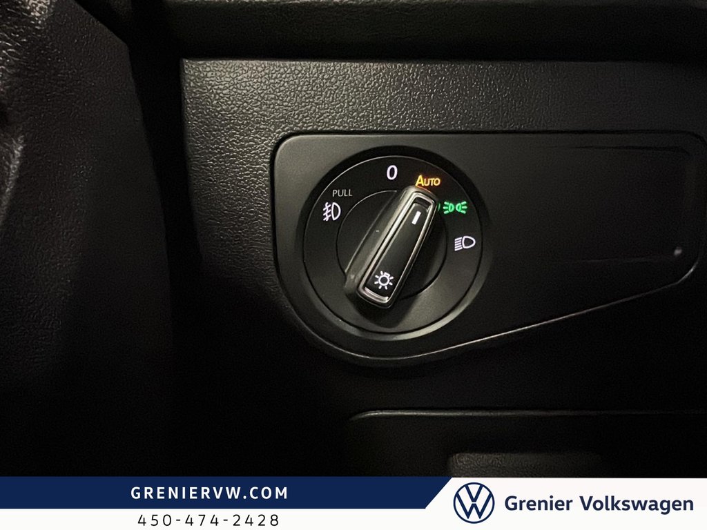 Volkswagen Tiguan Highline, Cuir, Toit, Carplay, Siege Chauffant 2021 à Terrebonne, Québec - 21 - w1024h768px
