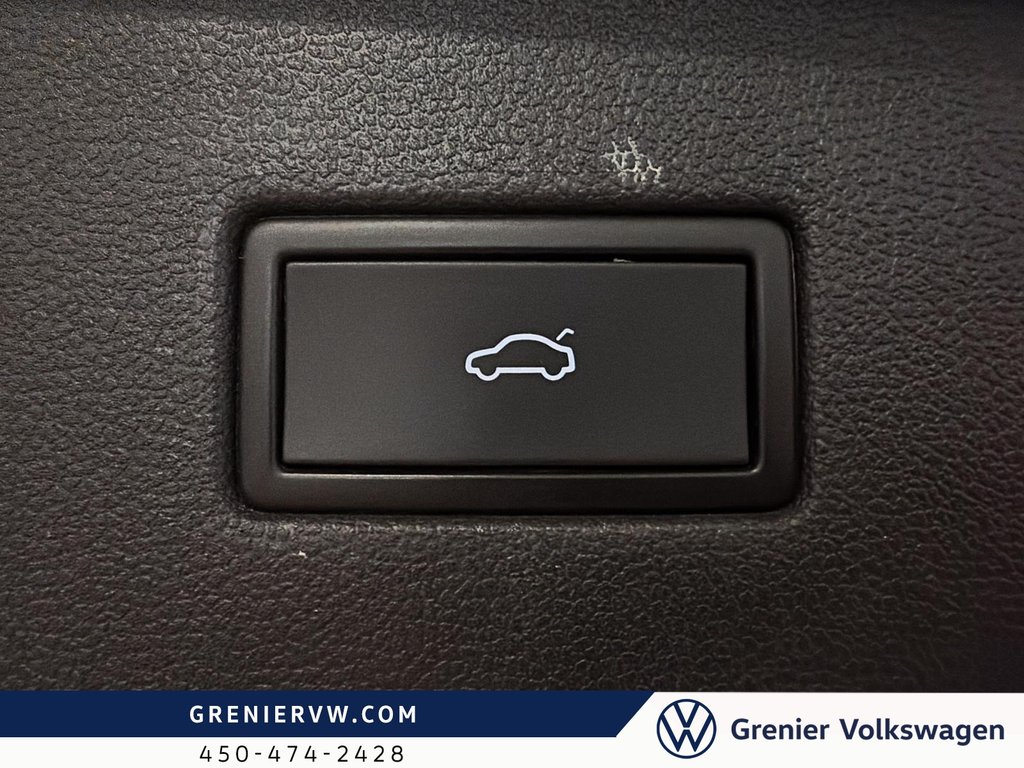 2021 Volkswagen Tiguan Highline, R-line, Cuir, Toit Pano, 4MOTION in Terrebonne, Quebec - 22 - w1024h768px