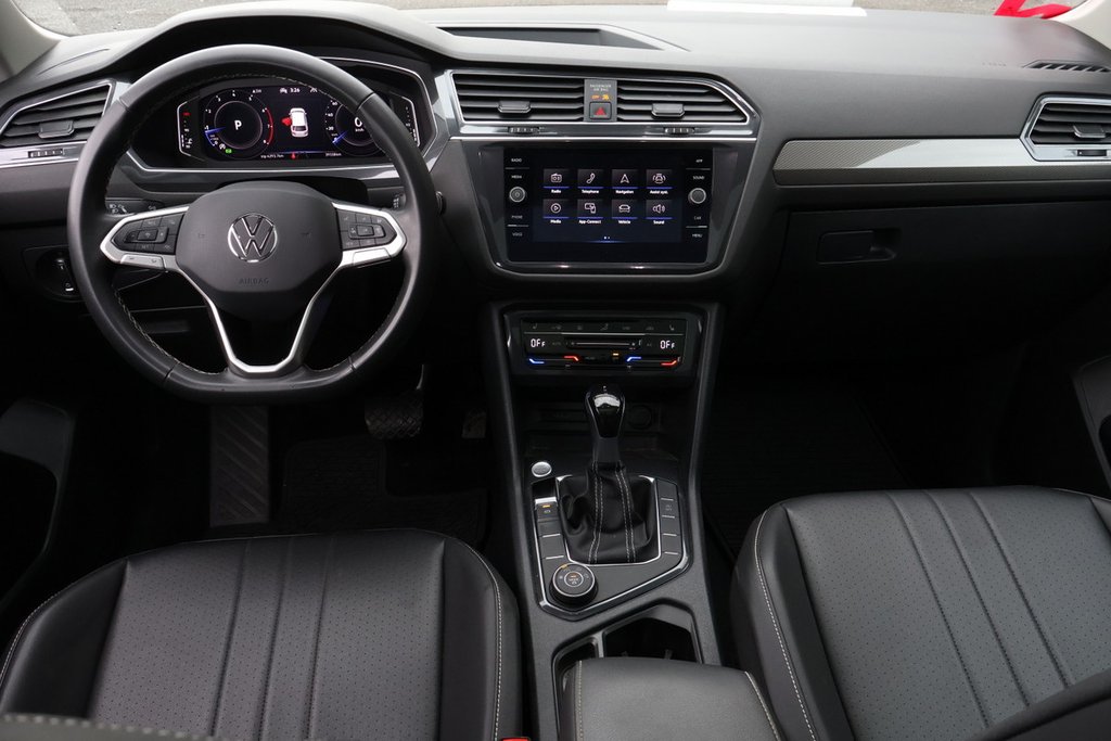 Volkswagen Tiguan Comfortline 4Motion Toit pano 2022 à Mascouche, Québec - 14 - w1024h768px
