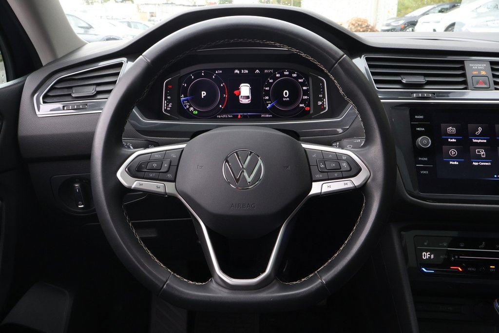 Volkswagen Tiguan Comfortline 4Motion Toit pano 2022 à Mascouche, Québec - 15 - w1024h768px