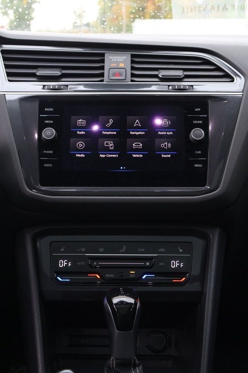 Volkswagen Tiguan Comfortline 4Motion Toit pano 2022 à Mascouche, Québec - 21 - w1024h768px
