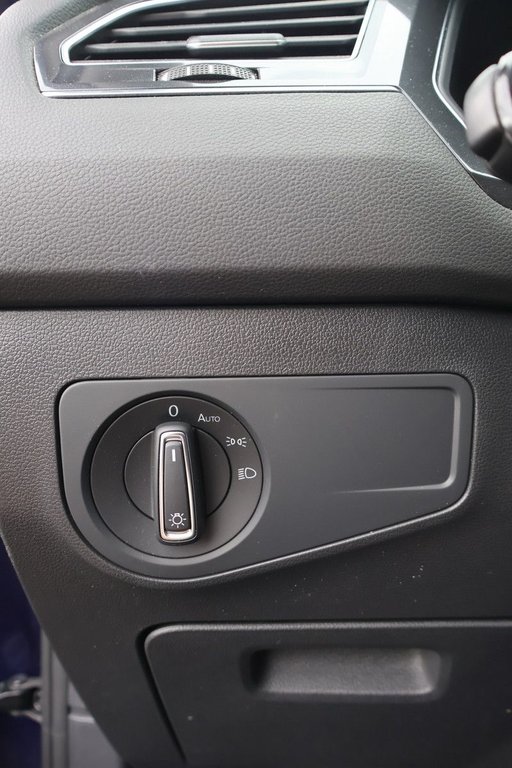 Volkswagen Tiguan Comfortline 4Motion Toit pano 2022 à Mascouche, Québec - 26 - w1024h768px